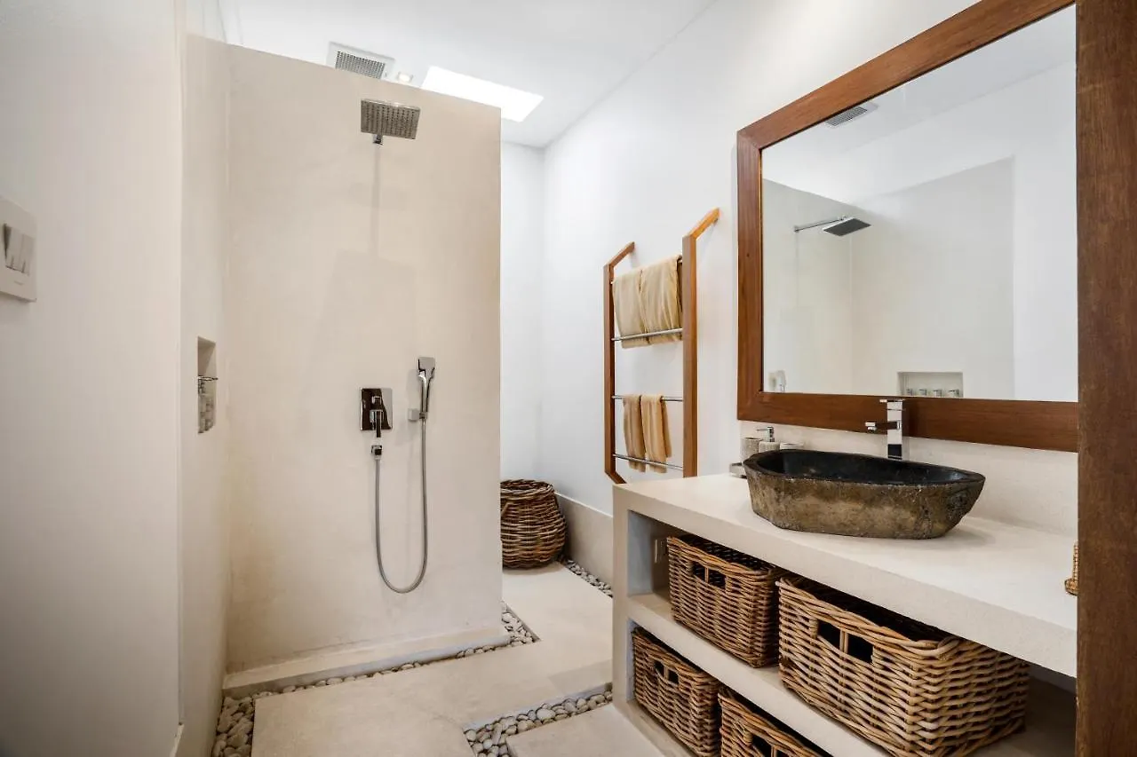 Villa Ara By Balisuperhost Seminyak  Indonesia